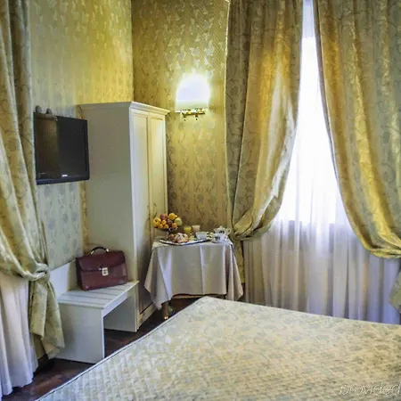 Residenza Canova Tadolini - Guest house 4*