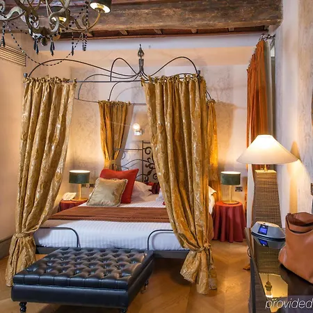 The At The Forum Luxury Collection - The At The Forum Otel