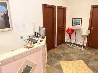 克拉里安楼酒店 3*