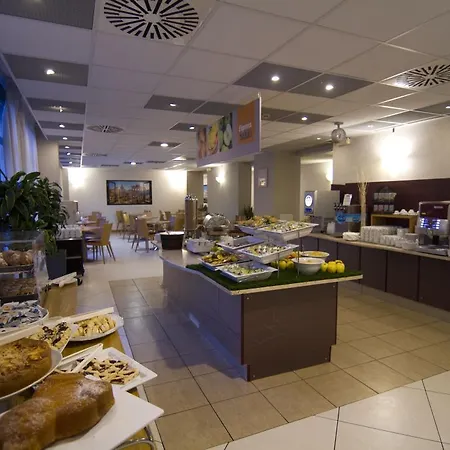 Tuscolana San Giovanni Hotel