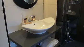 万神殿凯撒里莱斯旅馆