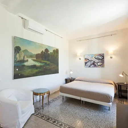 Guest house Residenza Maritti Contemporarysuite 2*
