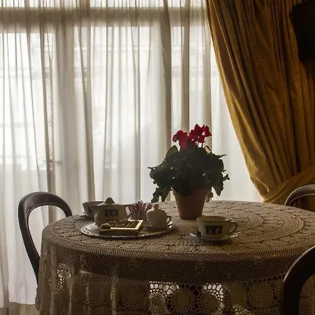 Residenza Canova Tadolini - 4*