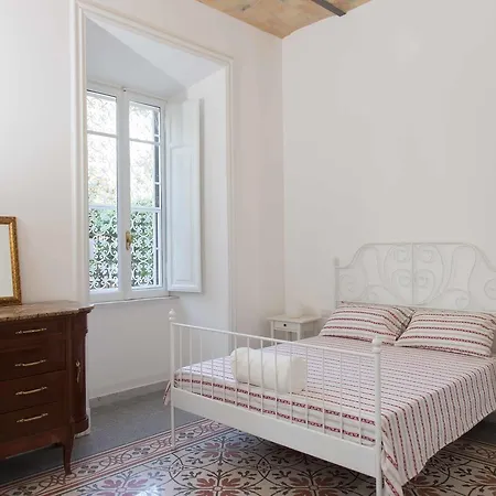 Nocleg ze śniadaniem Domus Aurea *