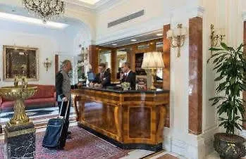 Hotel Del Senato 3*