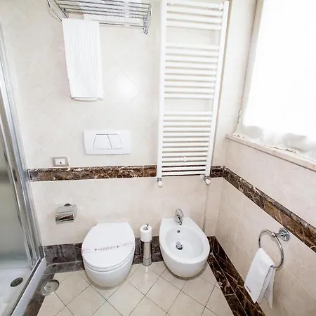 Sunrise Hotel Roma