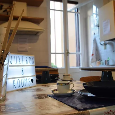 Jukebox & Bed & Breakfast Rome
