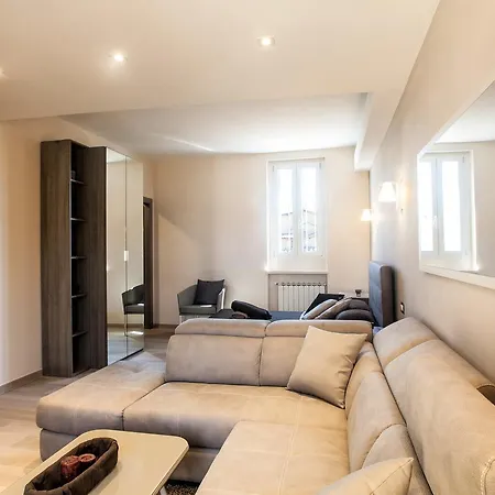 Spanish Steps Design Penthouse With Terrace Apartment