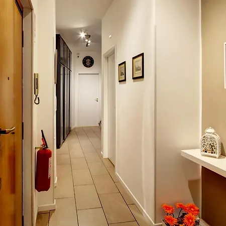 Guest house Pianeta 62 *