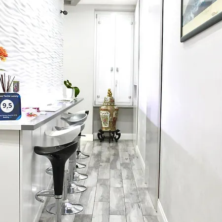 Domus Tacito Luxury 2*