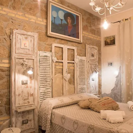 Mancini Shabby House Guest house 3*