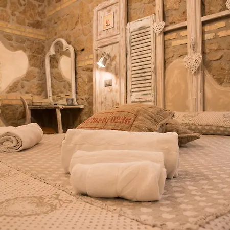 Mancini Shabby House Guest house