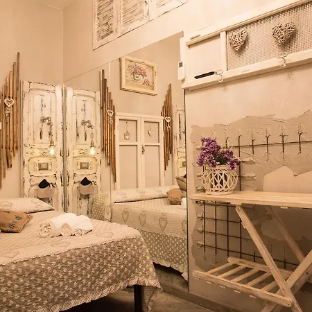 Mancini Shabby House Guest house 3*