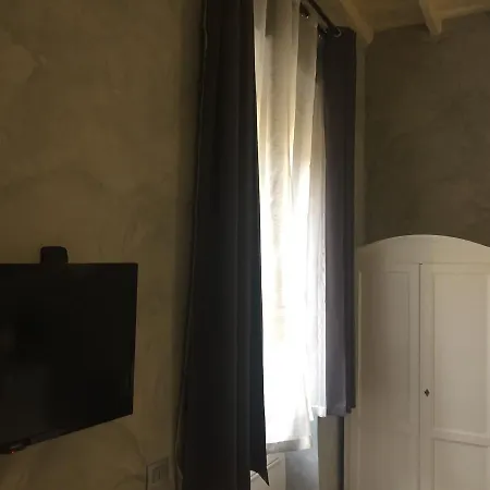 Domizia Floor 3* Rome