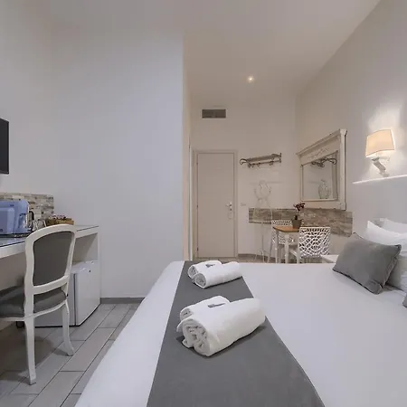 Vatican Tourist Guest house 2*