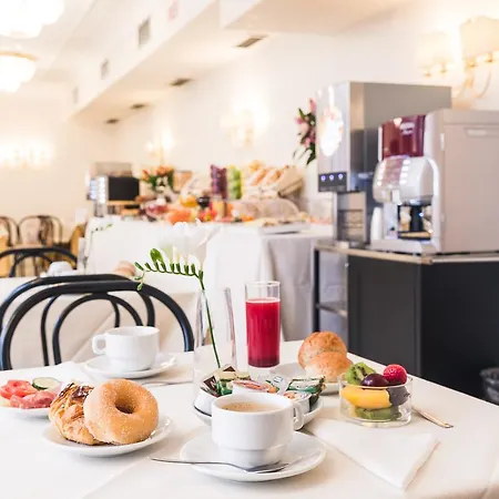 Hotel Raeli Lux Řím