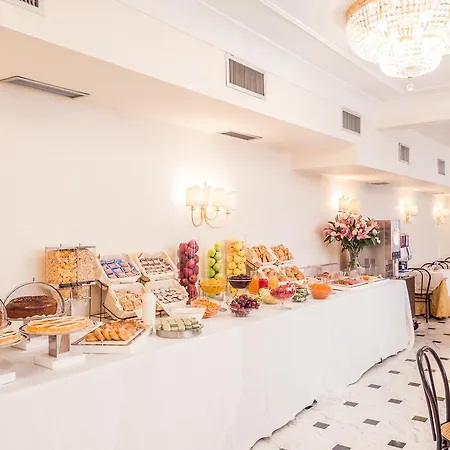 Raeli Lux Hotel 4*