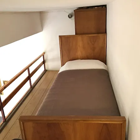 Hostel Afiya