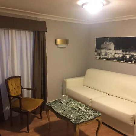 Navona Residenza De Charme לינה וארוחת בוקר 2*