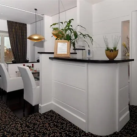 Bed & Breakfast Relais La Maison De Luxe 2*