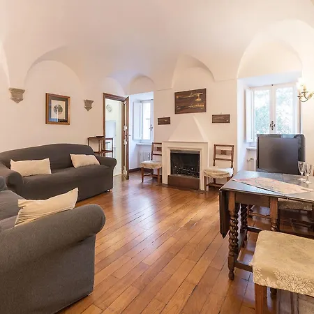 Apartment Navona Art