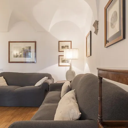 Apartment Navona Art