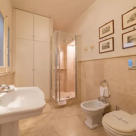 Apartment Navona Art