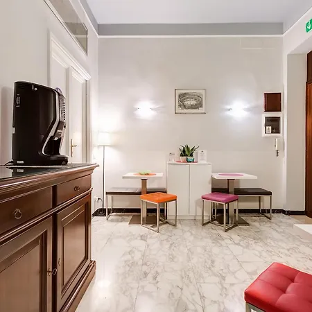 Bed & Breakfast 2 Passi Al Colosseo Roma