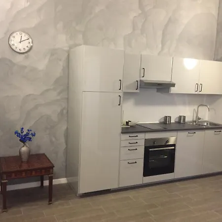 Domizia Floor Guest house 3*
