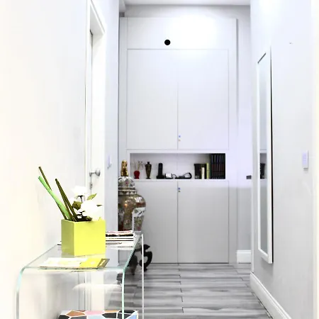 Domus Tacito Luxury Bed & Breakfast Rome