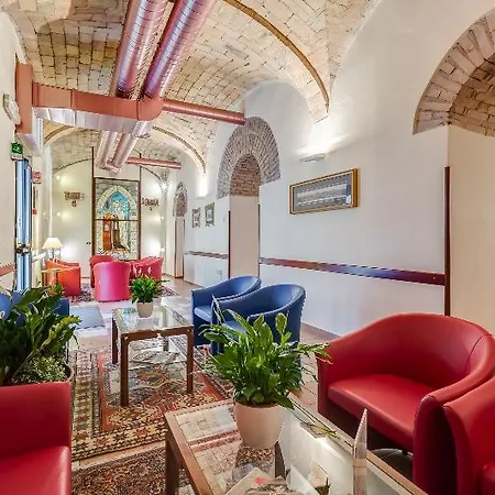 Domus Carmelitana Hotel 3*