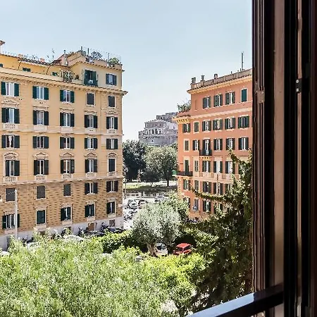 Domus Carmelitana Hotel