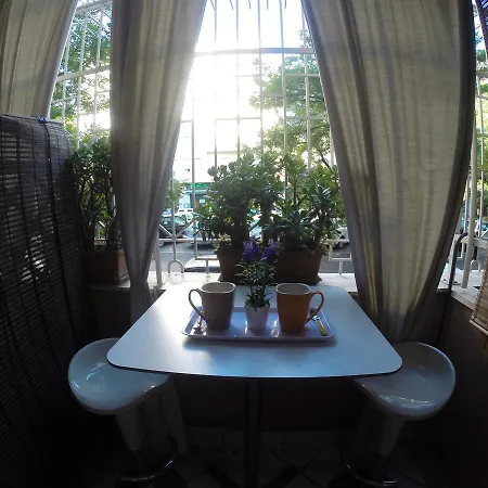 Tre R Bed & Breakfast 2*