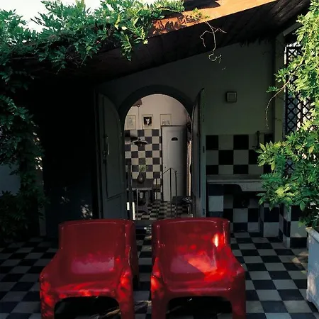 Laetitia Guest house 3*