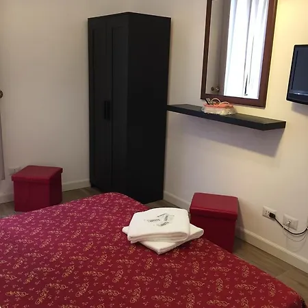 Bed & Breakfast Blue Whale *