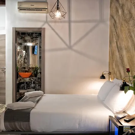 Starhome Navona Πανσιόν *