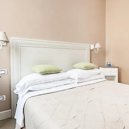 Guest house Le Stanze Di Elle 2*