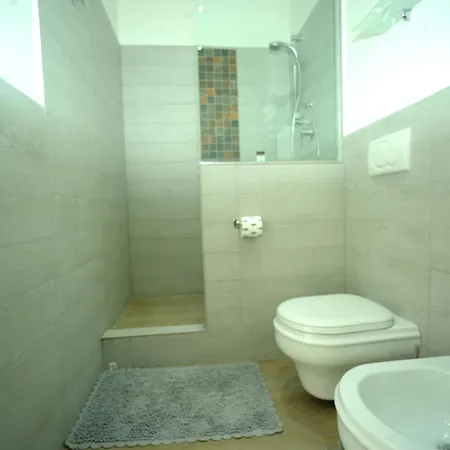 Bed & Breakfast 5rooms Rome
