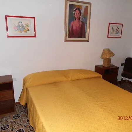 Paola Bed & Breakfast