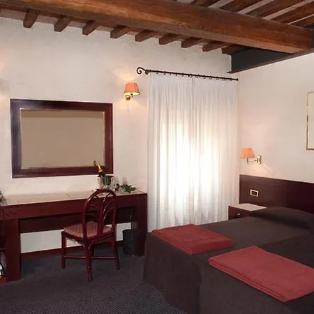 Accademia 3* Ρώμη