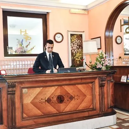 Hotel Santa Prisca 2*