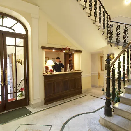 Astoria Garden Hotel 3*