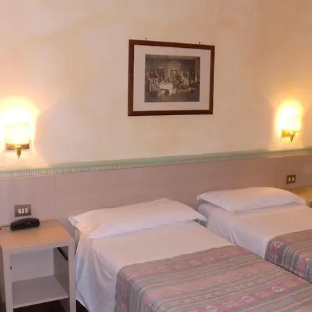 Hotel Numa Linea Roma