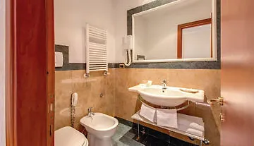 Romoli 3* Róma