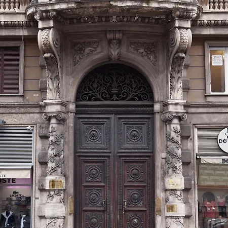 招待所 阿仁怒拉套房旅馆 2*
