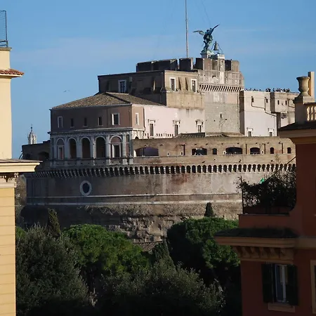 Domus Carmelitana Hotel 3*