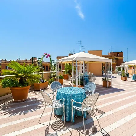Hotel Domus Carmelitana 3*