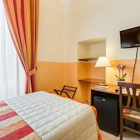 Hotel Domus Carmelitana 3*
