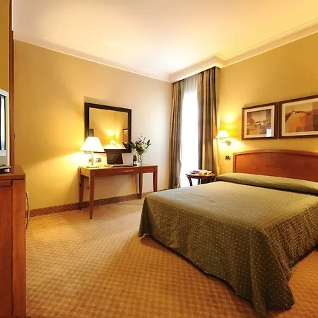 Hotel Lh Lloyd 3*