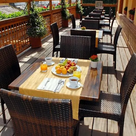 Diana Roof Garden 4* Řím
